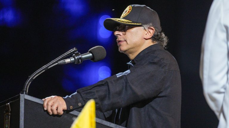 Petro propone diálogo sobre la 