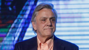 Ni ministro, ni a la UDI: el camino que asoma para Pablo Longueira tras su regreso a la vida pública