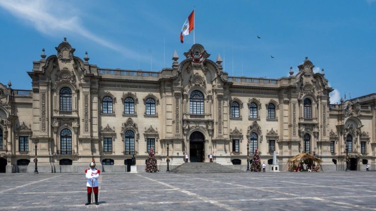 Perú oficializa 36 candidatos para elecciones presidenciales de 2026: solo cuatro son mujeres