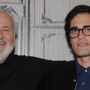 Qué dijo la policía de EEUU sobre la detención del hijo de Rob Reiner por el crimen de sus padres