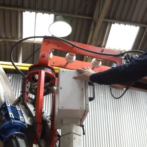 Neumáticos gigantes y economía circular: Codelco impulsa un innovador modelo de recauchaje que disminuye residuos y costos operacionales