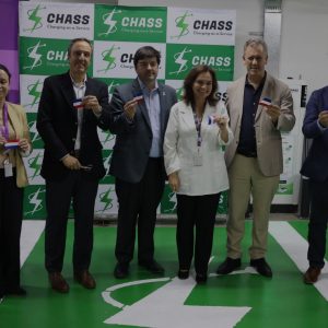 UC CHRISTUS y CHASS inauguran el Hub de carga para vehículos eléctricos más grande del centro de Santiago