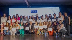 Banco de Chile entrega premio Mujeres que Inspiran 2025 a 30 emprendedoras, líderes sociales y deportistas
