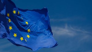 Google bajo la lupa de la Unión Europea por IA: posible uso de información sin permiso motivó la investigación