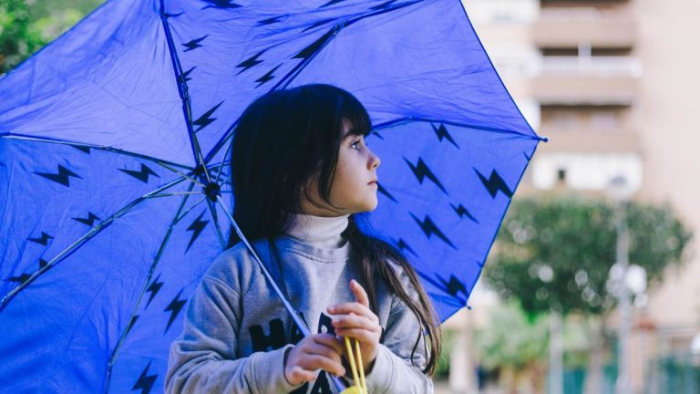 Sistema frontal amenaza la Navidad en algunas regiones del país con lluvias y fuertes vientos