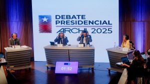 Panel Ciudadano UDD: solo un 6% cambió su preferencia presidencial tras el Debate Archi