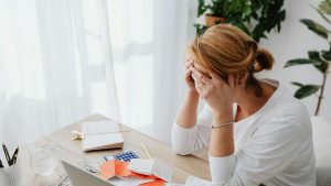 $45 mil bastan para un embargo: el riesgo real de no pagar las deudas 