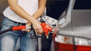 Hasta $300 por litro: descubre los descuentos en bencina vigentes en diciembre