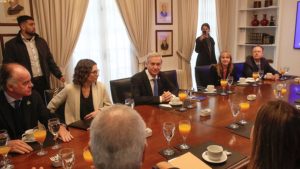 Empresarios celebran la victoria de Kast: 