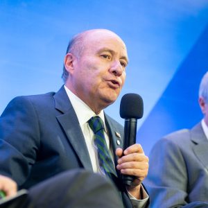 Hasta 20% más de cobre, créditos tributarios y corte drástico a los permisos de inversión: Kast y Quiroz se estrenan con el empresariado