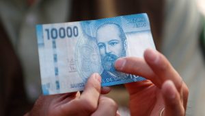 Dónde y cómo cambiar billetes quemados tras un incendio