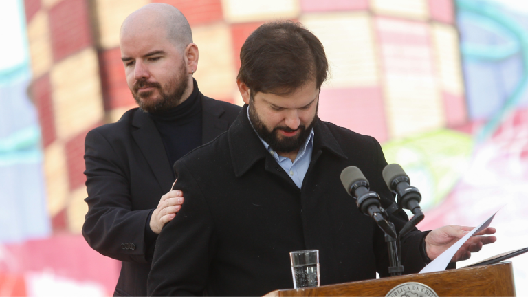 Con soterrada crítica a Kast incluida: dupla Boric-Jackson celebra resultados de la Casen
