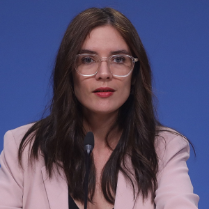 Apuntó a José Antonio Kast: Camila Vallejo acusó interrupción del diálogo con la oposición