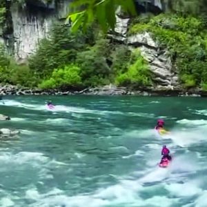 Gobierno cancela visas y expulsa a turistas que ingresaron con motos de agua al río Futaleufú