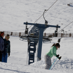 FNE apunta a posible monopolio en centros de esquí tras compras de Farellones y El Colorado
