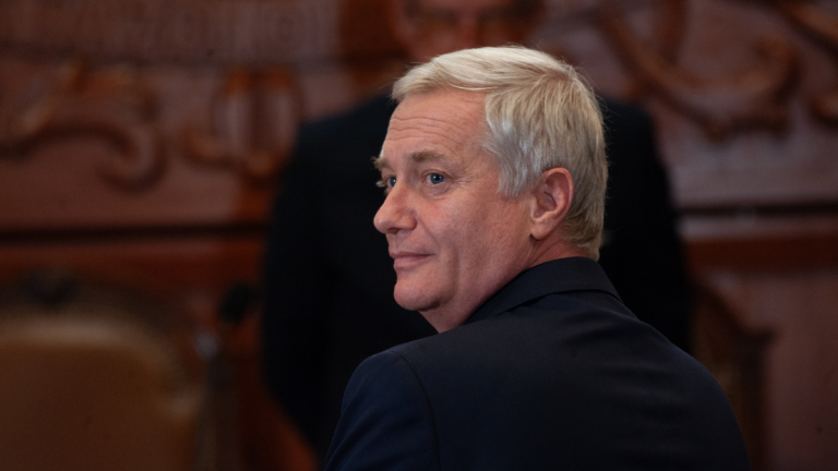 Críticas a posibles ministros y atraso en el anuncio: el enredo de Kast con el nombramiento de su gabinete