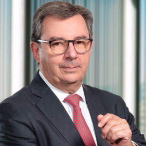 Fernando Barros Tocornal, el abogado que toma fuerza para asumir como ministro de Defensa de Kast