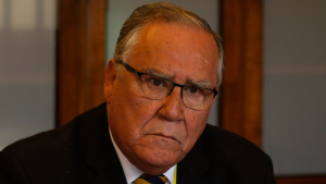 Ministro Campos trata al Socialismo Democrático de 