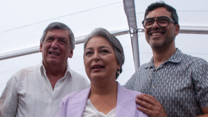 Jara reaparece con llamado de atención al PC por Venezuela y pide a su sector una 