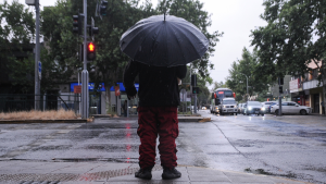 Vuelve la lluvia a Santiago: cuándo y en qué comunas caerán precipitaciones en la Región Metropolitana