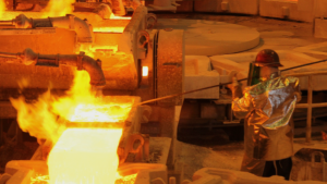 Banco Mundial aterriza el optimismo de Jorge Quiroz: Chile solo crecerá 2,2% en 2026