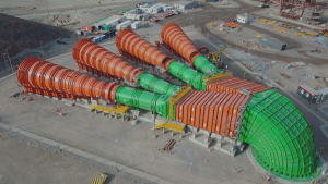 Estudio U. de Chile: eventos climáticos extremos provocarán pérdidas por hasta USD 9.700 millones en producción de cobre