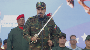 Narcoterrorismo y posesión de armas: los delitos por los que EEUU procesará a Nicolás Maduro y su esposa