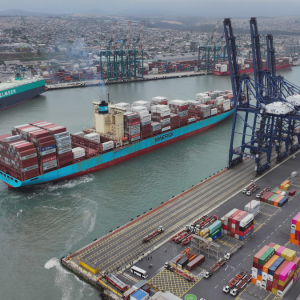 Cobre y cerezas impulsan exportaciones chilenas y logran año récord en 2025