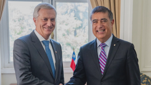 Kast reitera que vivirá en La Moneda tras cita con Desbordes: 