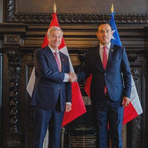 El portazo de Perú a propuesta de corredor humanitario de Kast: 