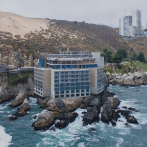 Centro Puntamar reemplazará al Hotel Punta Piqueros con oficinas, comercio y eventos en el borde costero de Concón