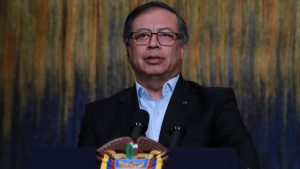 “Los van a tratar como esclavos y perros”: el llamado de Petro a los migrantes colombianos a regresar de Chile, Estados Unidos y Argentina