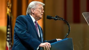 Qué hizo Trump hoy: advirtió al alcalde de Minneapolis de estar 