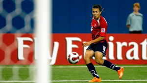 Las penas del fútbol se pasan con fútbol: Mathías Vidangossy, el distinto de los distintos