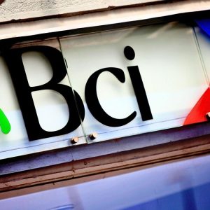 Con una nueva estructura: la estrategia de la Familia Yarur para seguir invirtiendo dentro y fuera de Chile