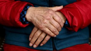 Fallo histórico: Escritora de 100 años queda exenta de contribuciones tras juicio contra el SII