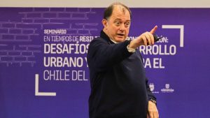 Gobierno respondió dichos de Iván Poduje pero evitó polemizar mientras Republicanos lo respaldó