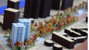 22 mil personas en situación de calle y 121 mil familias viviendo en campamentos: el duro diagnóstico del déficit de viviendas