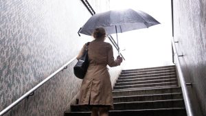 No guardes el paraguas: Lluvias volverán a Santiago los primeros días de febrero