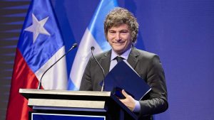 ¿Seguirán los cacerolazos, huelgas y enfrentamientos en las calles?: lo que le falta a la Reforma Laboral de Milei para ser ley tras ser aprobada por diputados