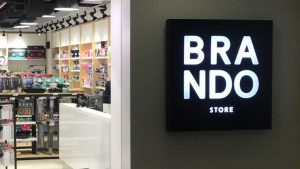 Tienda de decoración y hogar Brando se acoge a reorganización judicial tras acumular deudas por $3.200 millones