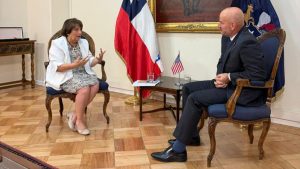 Ministra Delpiano se refirió a reunión con embajador de Estados Unidos por cable submarino chino: 