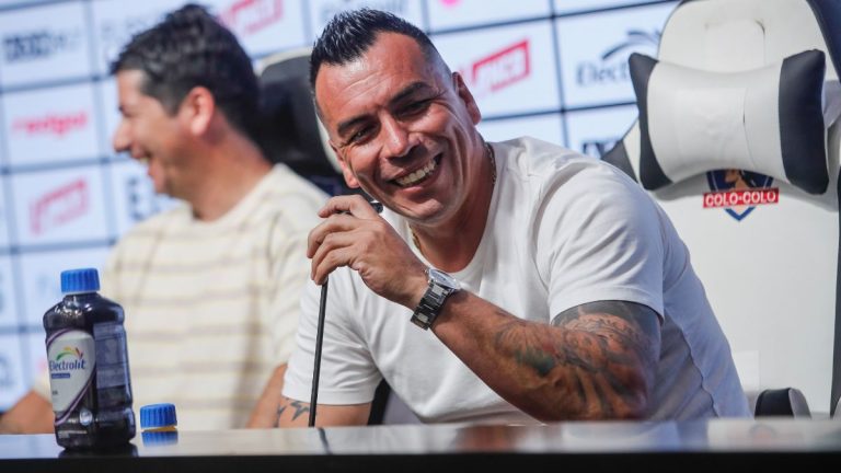 Esteban Paredes debutará como DT: el vínculo que lo une al primer equipo que dirigirá