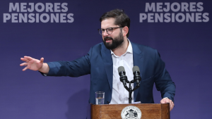 Guerra verbal entre Boric y la UDI amenaza con desahuciar definitivamente agenda legislativa del Gobierno