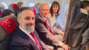 José Antonio Kast se reúne con líder del partido VOX: llegó a Bruselas y tendrá reuniones con Orbán y Meloni