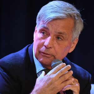 La nueva estrategia de Harold Mayne-Nicholls para pagar su millonaria deuda de campaña