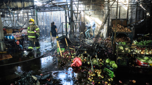 Las medidas de apoyo para los damnificados por el incendio en La Vega: pérdidas superarían los $10 millones