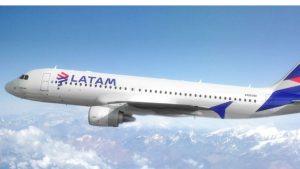 Ganancias acumuladas de LATAM Airlines Group crecieron 49% en 2025: transportaron a más 239 mil pasajeros diarios