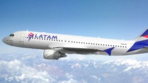 Ganancias acumuladas de LATAM Airlines Group crecieron 49% en 2025: transportaron a más 239 mil pasajeros diarios