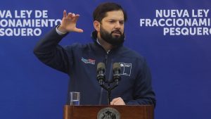 La millonaria demanda que le hereda Boric al gobierno de Kast por la Ley de Pesca